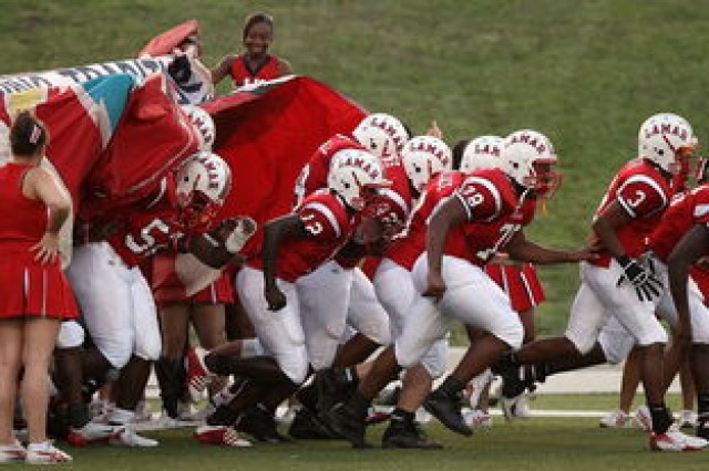 开云下载-教练战术板数字化，赛前准备更具效率，的篮球教练战术板教程视频